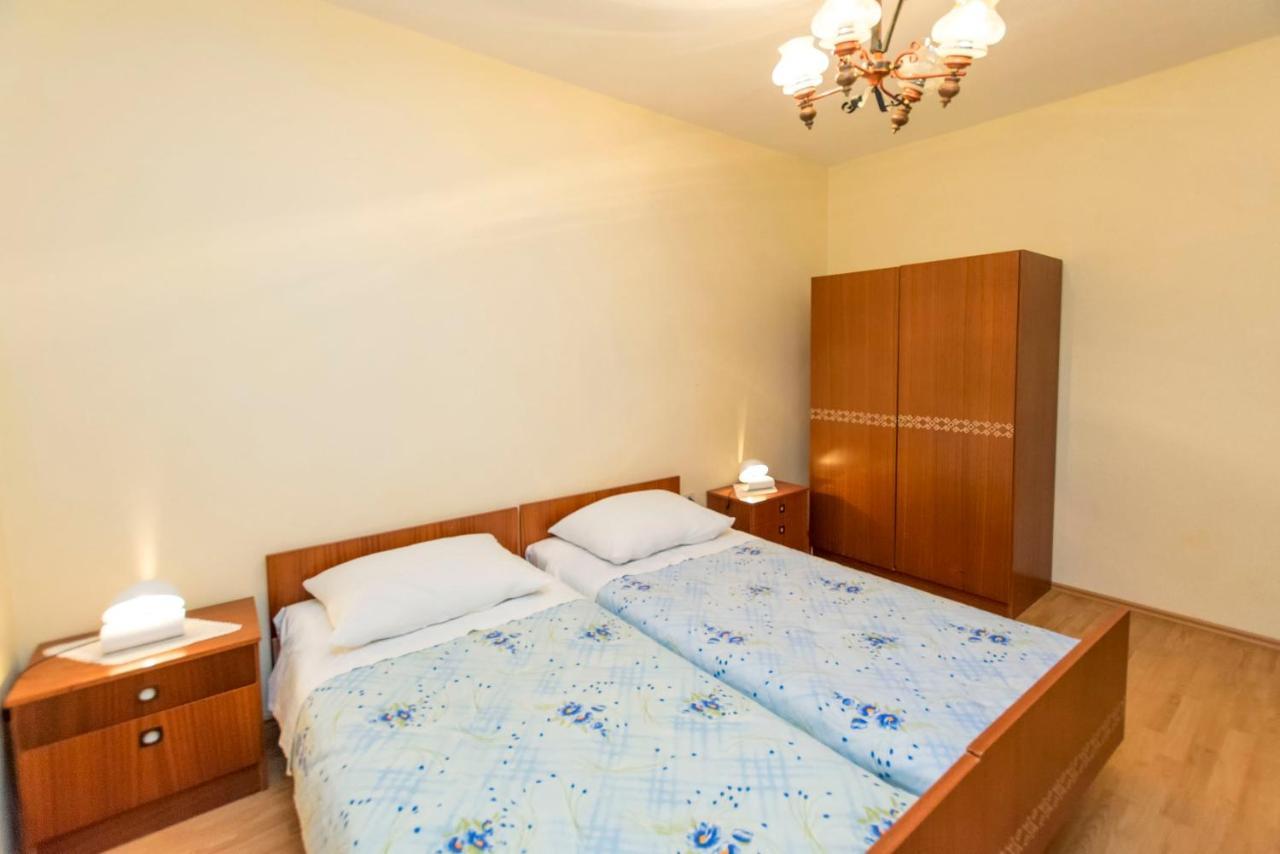 Apartment Lele Primosten Bagian luar foto